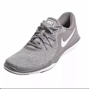 Nike Flex Supreme TR6